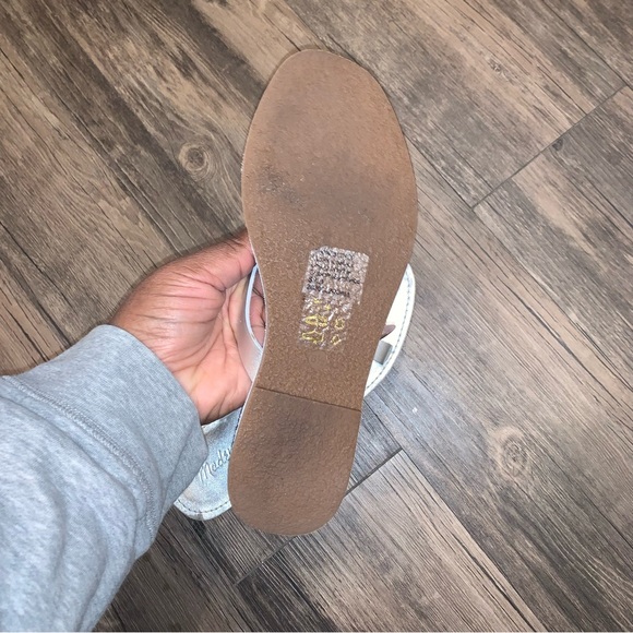 Madewell The Boardwalk Thong Sandal In Metallic Leather - Picture 8 of 11